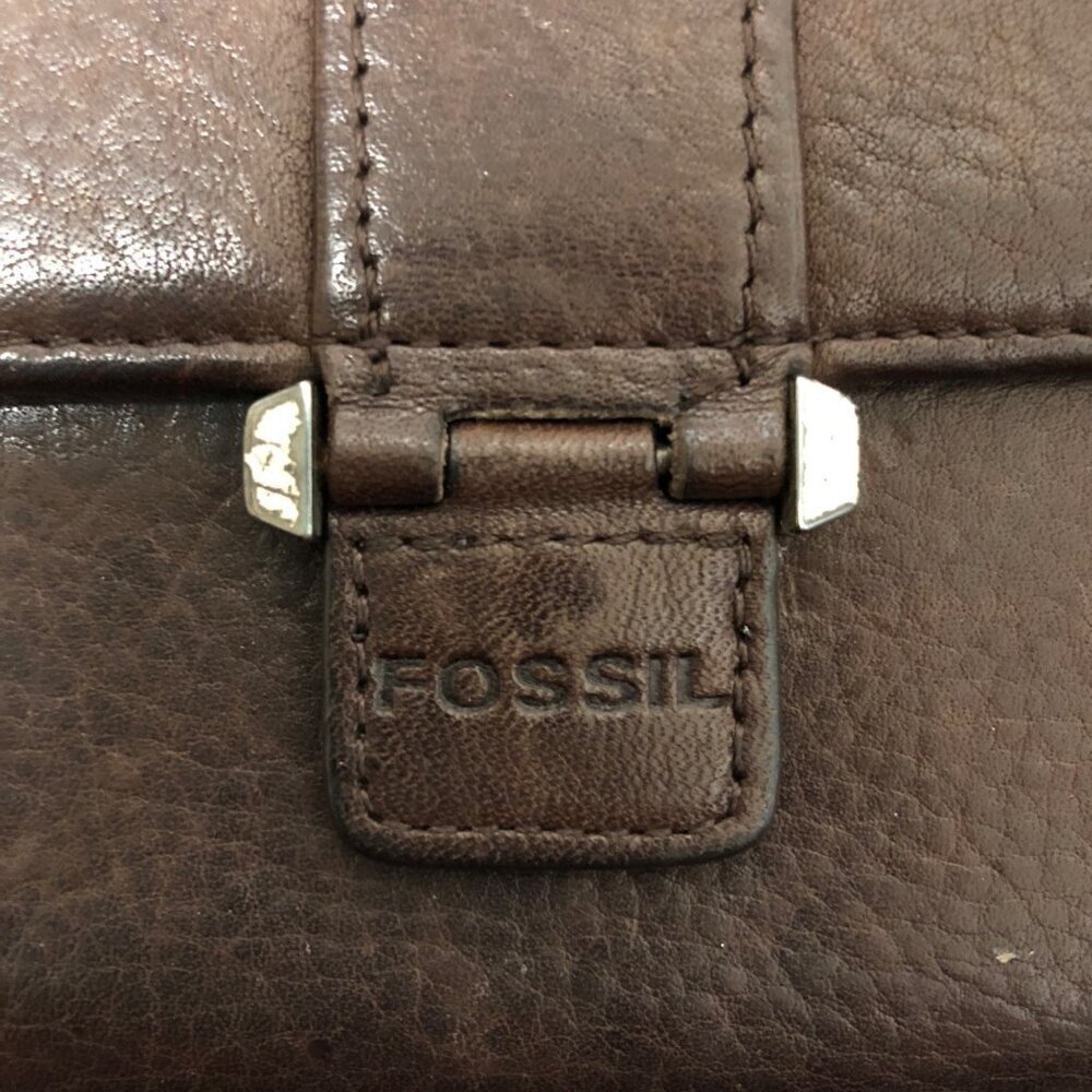 Fossil Genuine Leather Wallet Chocolate Brown Wristlet Keyring Keychain ID - Picture 8 of 9